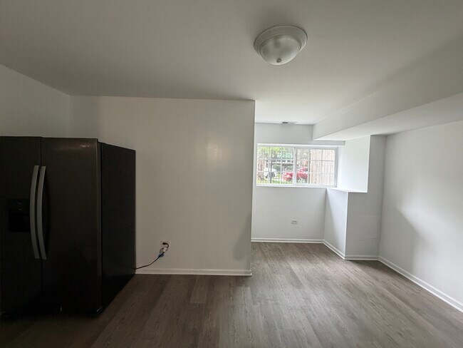 Foto del edificio - 4049 W Crystal St