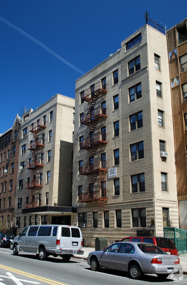 Viewed along Ocean Avenue - 125 Ocean Ave