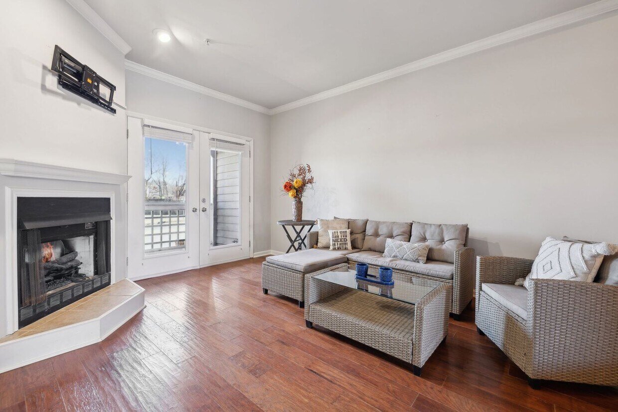 Primary Photo - West End Condo