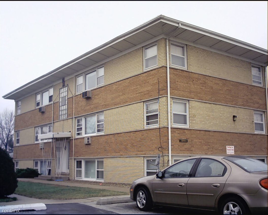 18422 Torrence Ave, Lansing, IL 60438 Condo for Rent in Lansing, IL