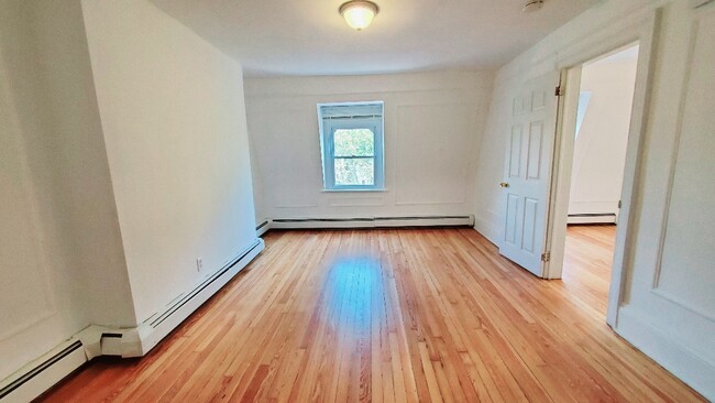 Building Photo - 63 Prospect St