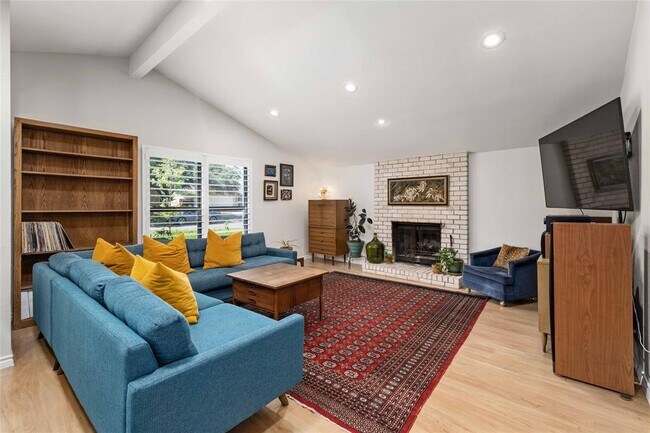 Foto del edificio - 6903 Moonmont Dr