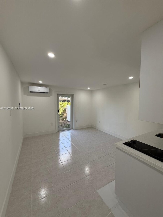 Foto del edificio - 6820 SW 5th St