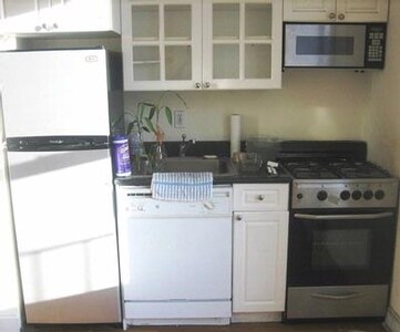 Foto del edificio - 410 E 13th St