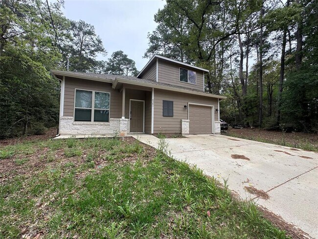 Building Photo - 6381 Oak Knoll Rd