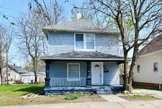 Building Photo - 1145 N Belleview Pl