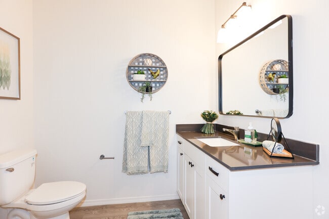 2BD, 2BA - 1,203SF - Wintergreen Apartments