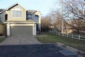 Building Photo - 2632 Century Park Blvd