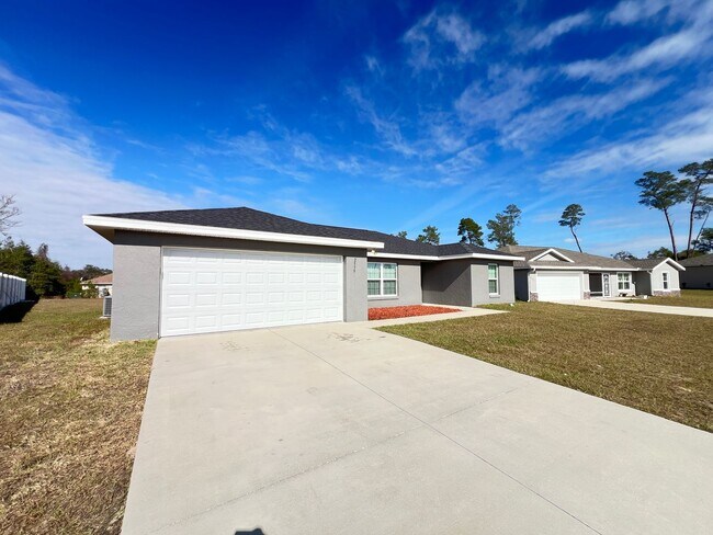 Foto del edificio - Beautiful 3 bd/2ba Home in Ocala!!