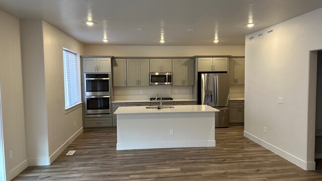 Building Photo - 11258 Aspen Hill Dr