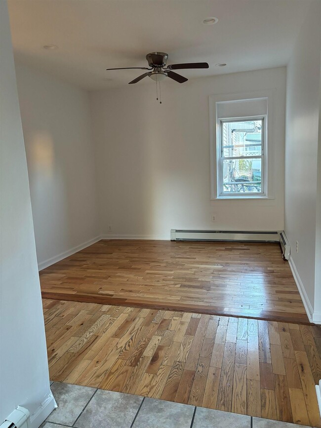 Building Photo - 178 Orient St