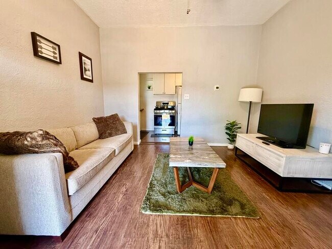 Foto del edificio - 265 S 700 E