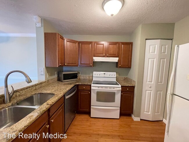 Building Photo - 2 br, 2 bath House - 1919 Summer Club Dr A...