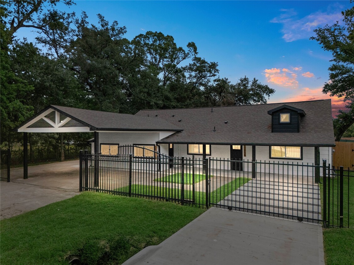 Foto principal - 14125 Norway St