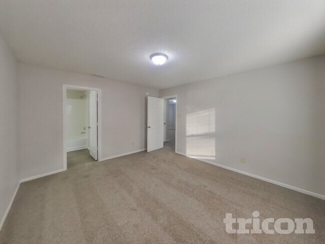 Foto del edificio - 773 Fern St