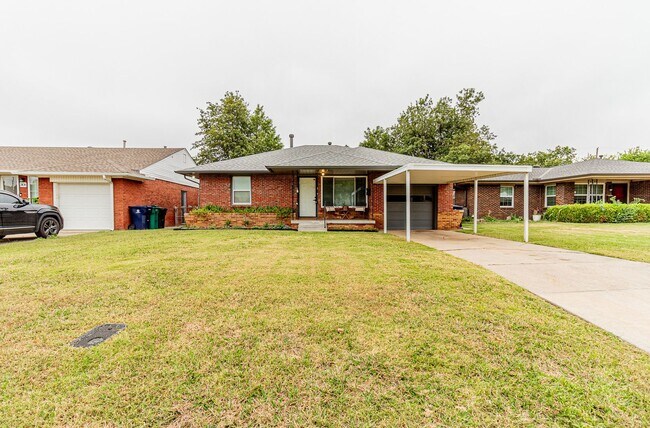 Foto del edificio - Updated 3-Bedroom Home in a Quiet, Convenient Location - Half off on first month's rent!
