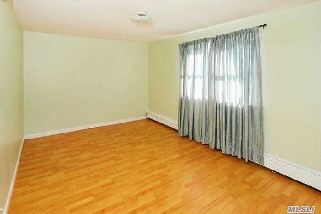 Building Photo - 1049 3rd Ave