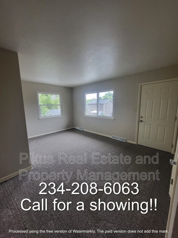 Building Photo - 3639 Albrecht Ave