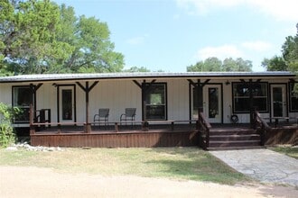Building Photo - 630 Hillsedge Rd