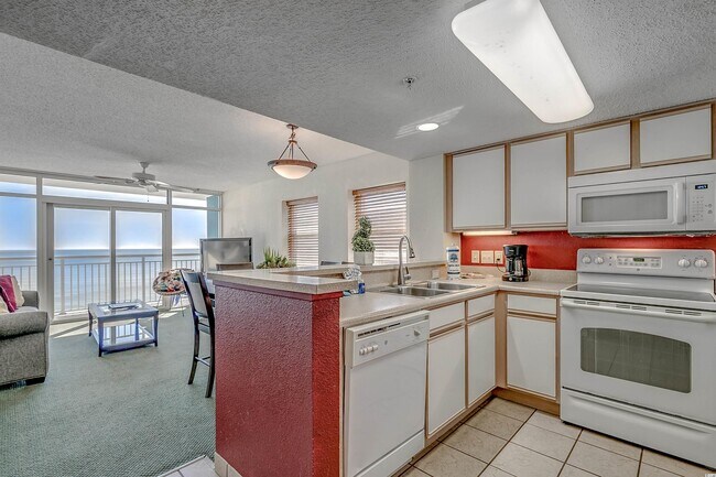 Foto del edificio - 1700 N Ocean Blvd