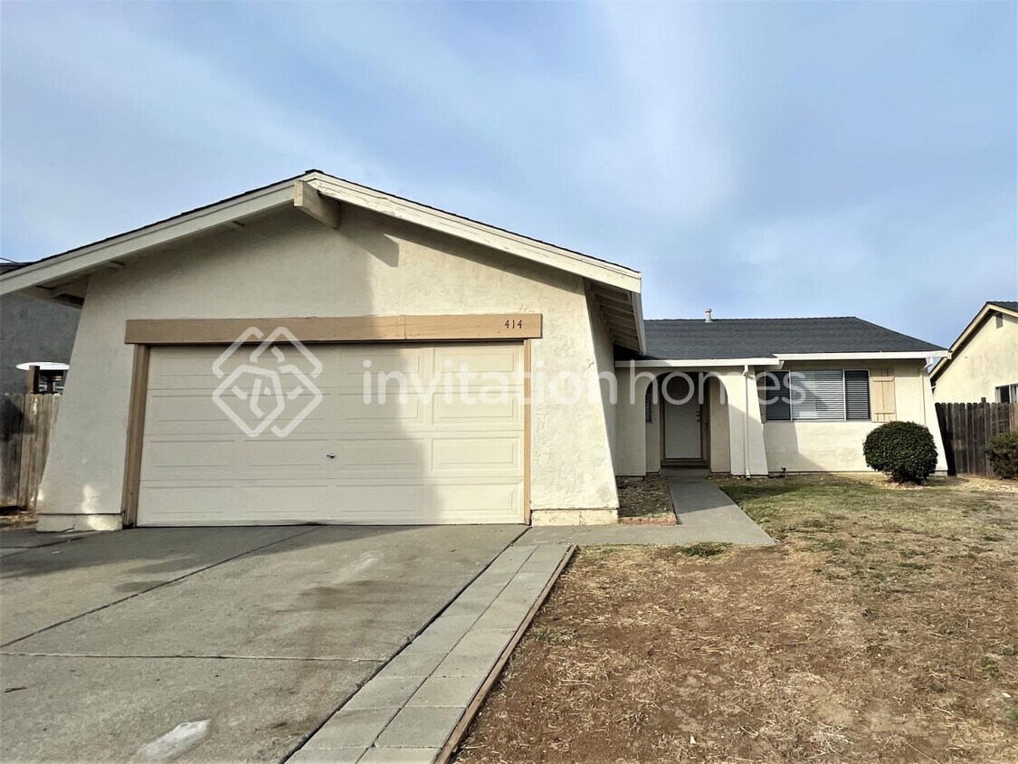 Foto principal - 414 Honker Ln