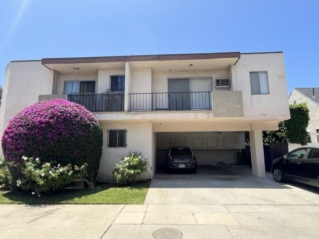 Building Photo - 3357 Oakhurst Ave.