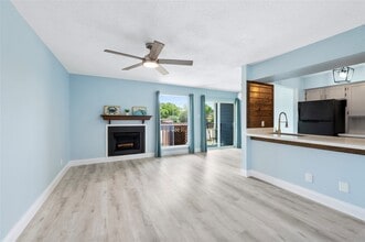 Building Photo - 18519 Egret Bay Blvd
