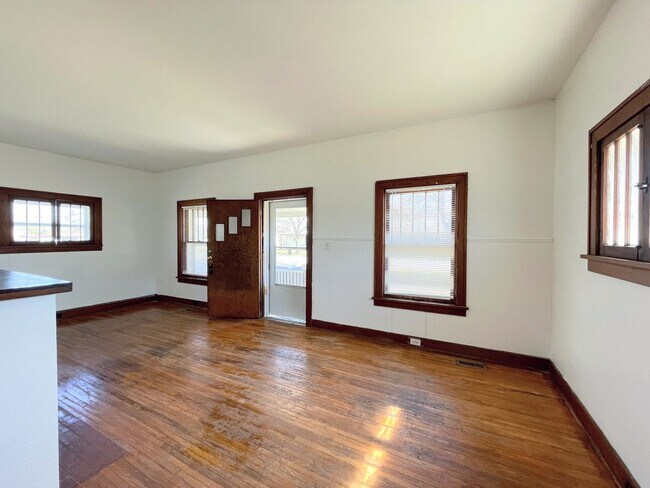 Foto del edificio - 3 bed in Nickerson with large fenced yard