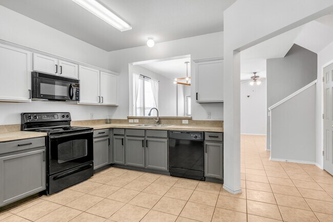 Foto del edificio - 10737 Traymore Dr