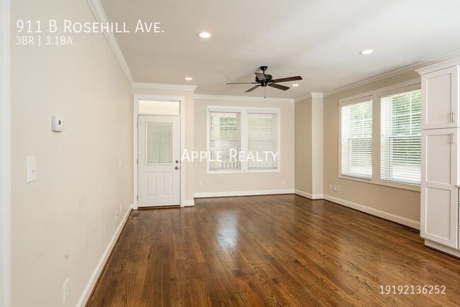 Building Photo - 911 Rosehill Ave