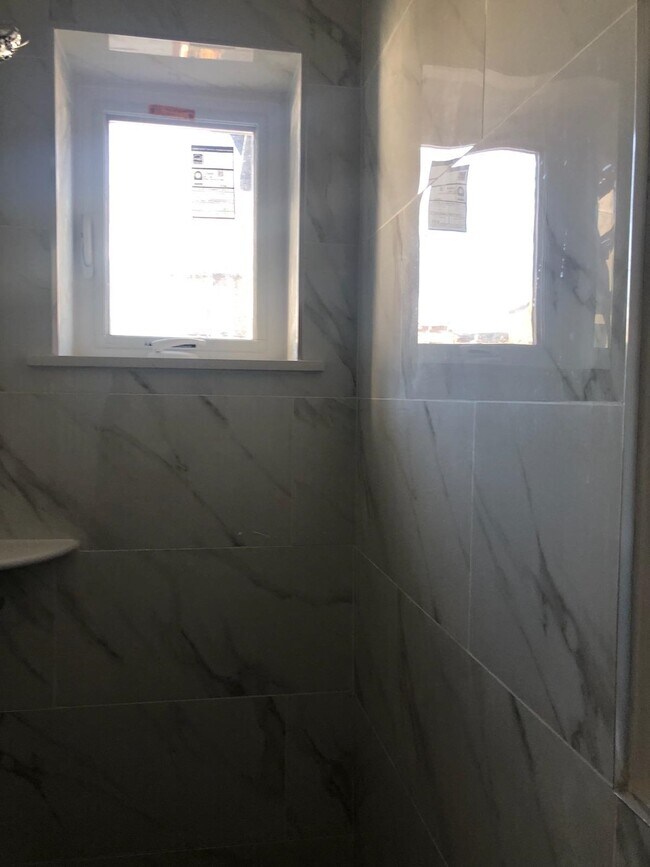 Foto del edificio - 521 Madison St