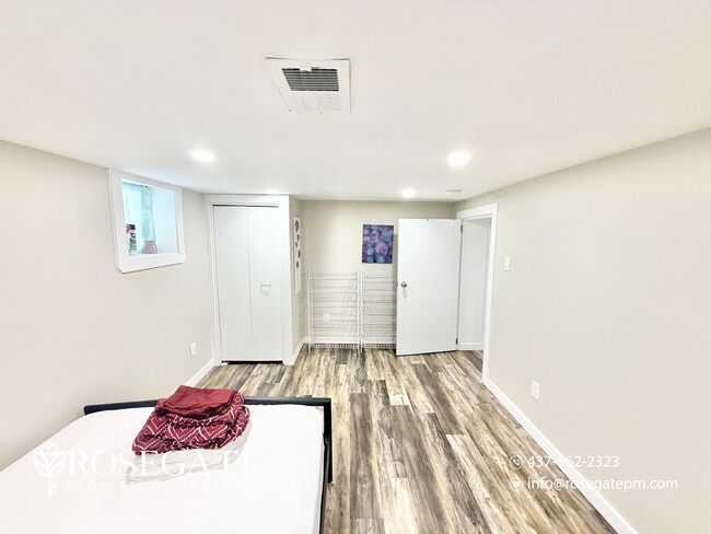 Building Photo - Cozy 2-Bedroom Basement Suite in the Heart...