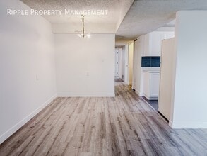 Building Photo - 1513-1536 36 St SE