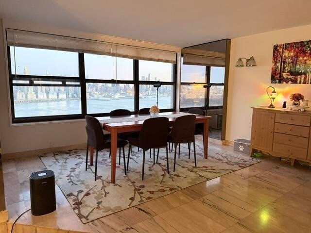 Foto del edificio - 7004 JFK Blvd E