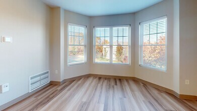 Interior Photo - Union Place