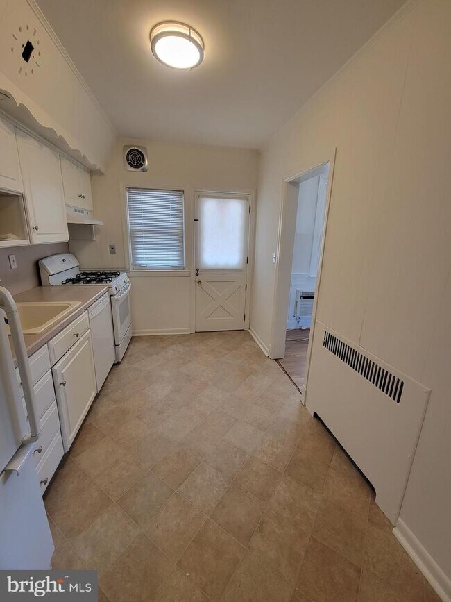 Building Photo - 2432 Keyway