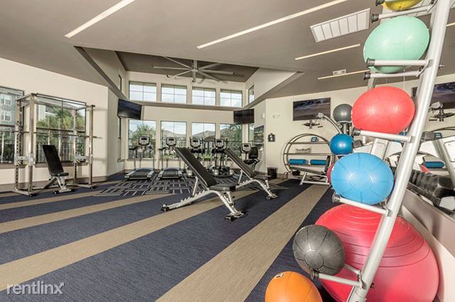 2 Br 2 Bath Condo 7315 Spring Cypress R Condo For Rent In Spring Tx Apartments Com