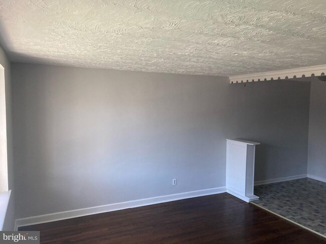 Building Photo - 5140 D St