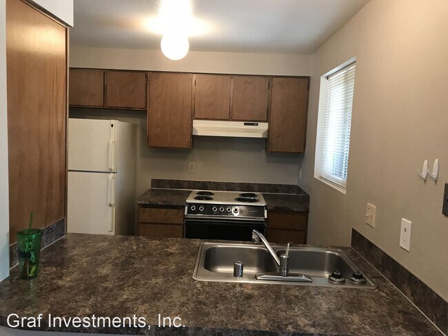 Building Photo - 1 br, 1 bath Apartment - Southpark 1206 S....