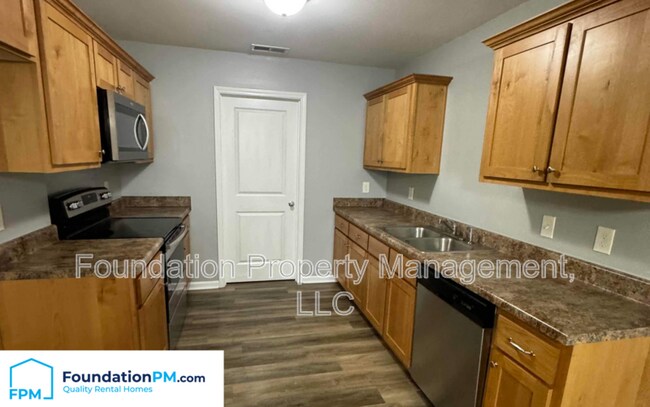 Building Photo - 238 Brook Hollow Dr