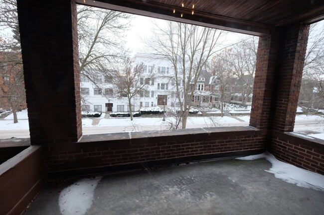 Building Photo - Holly Avenue Apartments