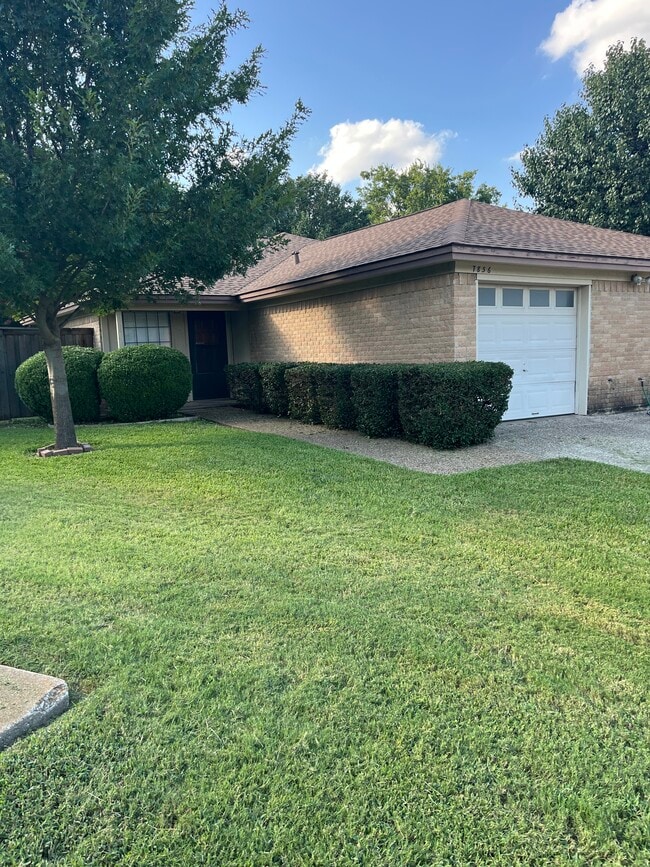 Building Photo - 7856 Colwick Ct