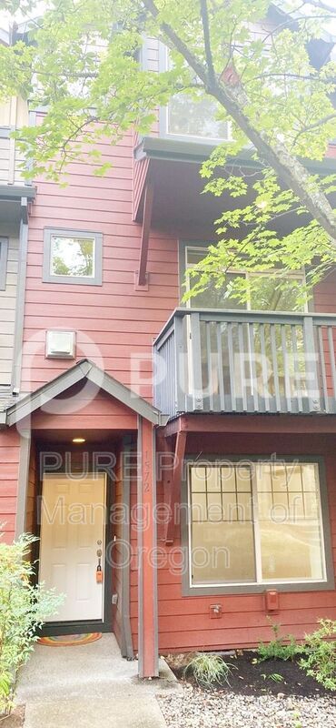 Building Photo - 1572 SW 175th Ave