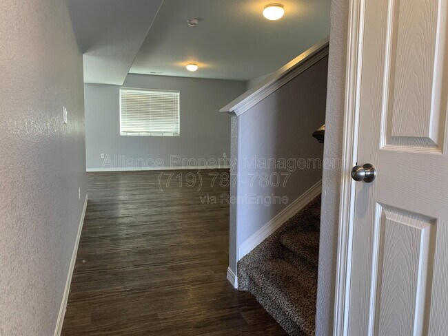 Building Photo - 3875 Reindeer Cir