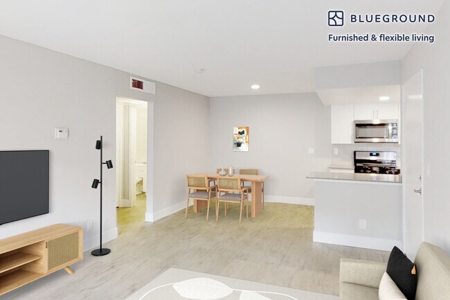 Foto del edificio - 3831 Orchid Ln