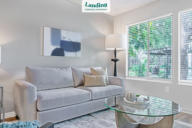 Foto del edificio - 3201 Huntington Pl Dr