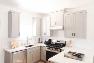 Building Photo - 11085 Iris Dr