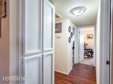 Building Photo - 3 br, 2 bath Duplex - 6836 Trovita Way 2
