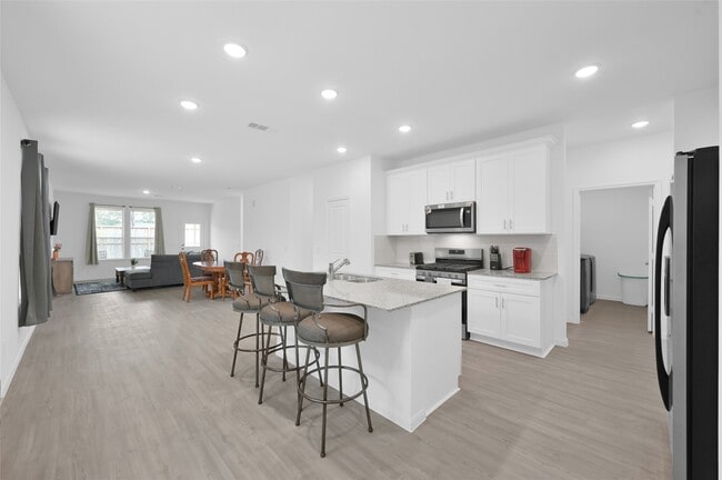 Building Photo - 10917 Fly Catcher Dr