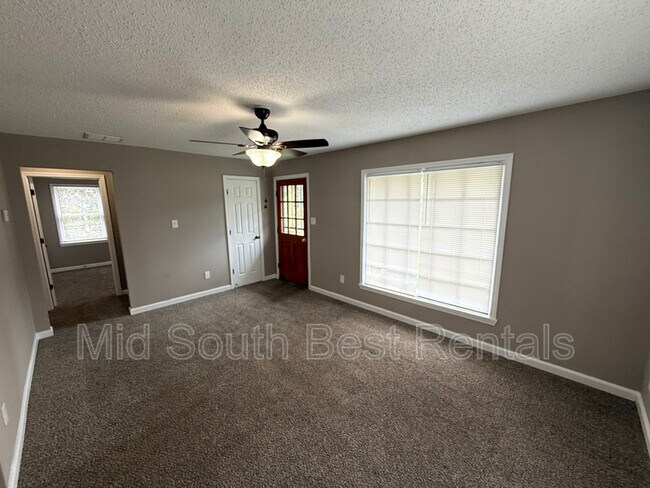 Foto del edificio - 1174 Bradley St